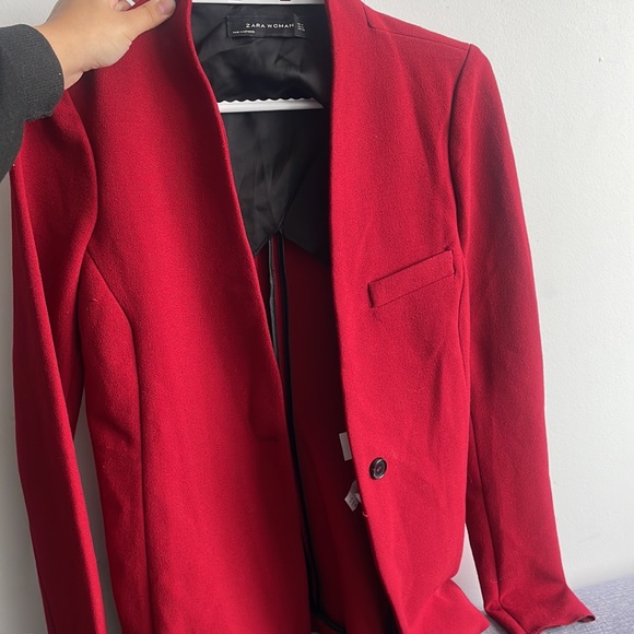 Zara red blazer, gently used - Picture 4 of 4